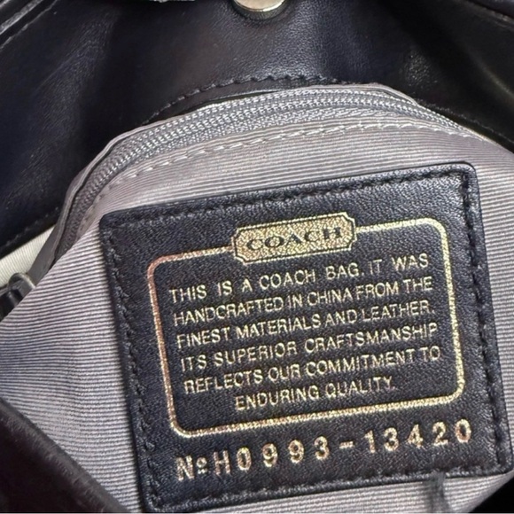 Vintage Coach Parker Signsture Op Art Shoulder Bag-13420 - Picture 6 of 6